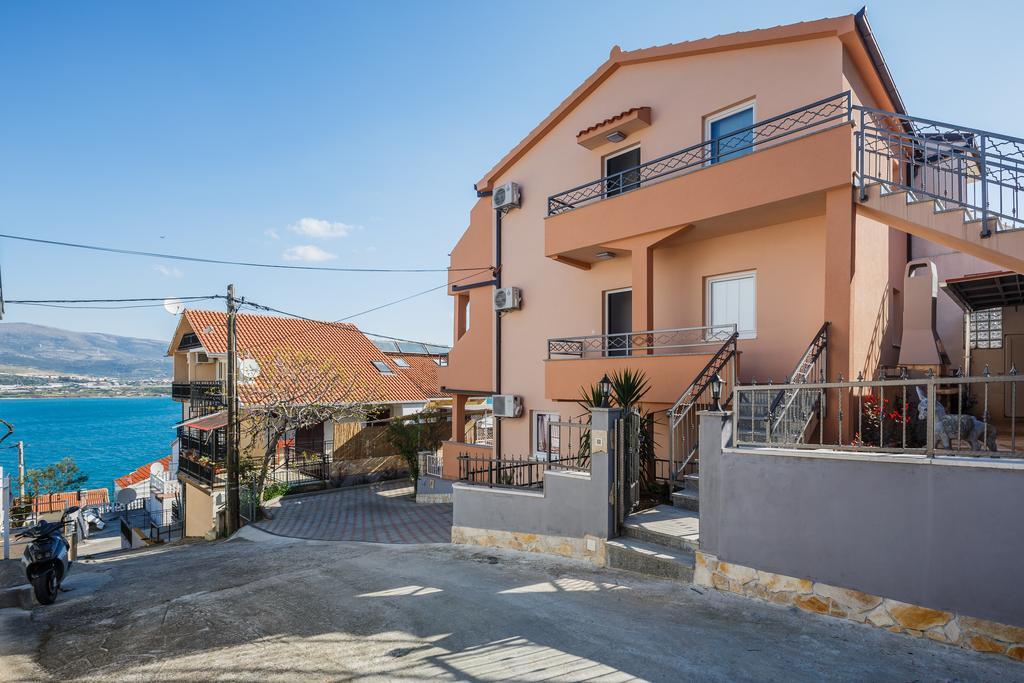 Apartments Viljac 特罗吉尔 外观 照片