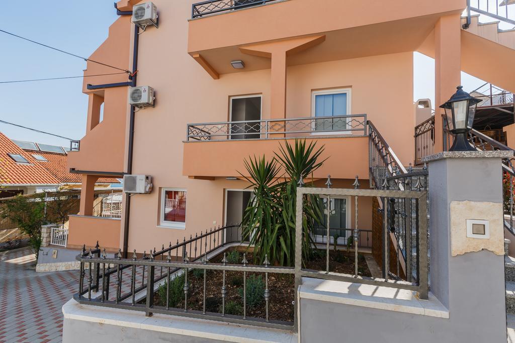 Apartments Viljac 特罗吉尔 外观 照片
