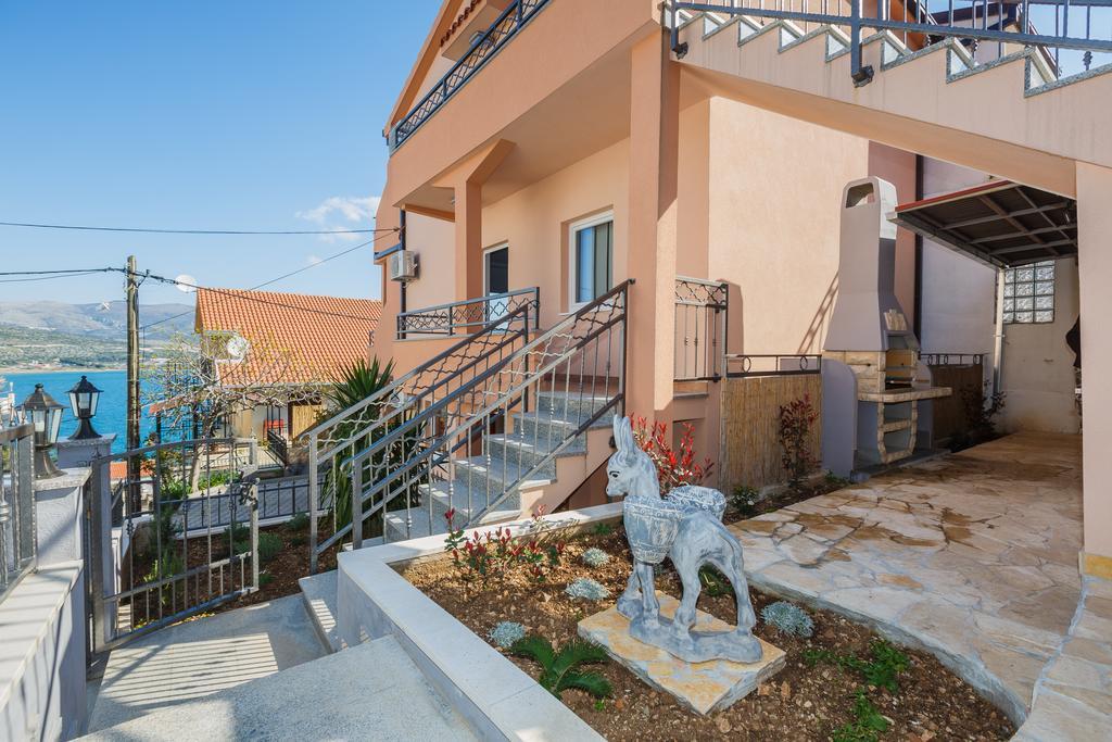 Apartments Viljac 特罗吉尔 外观 照片